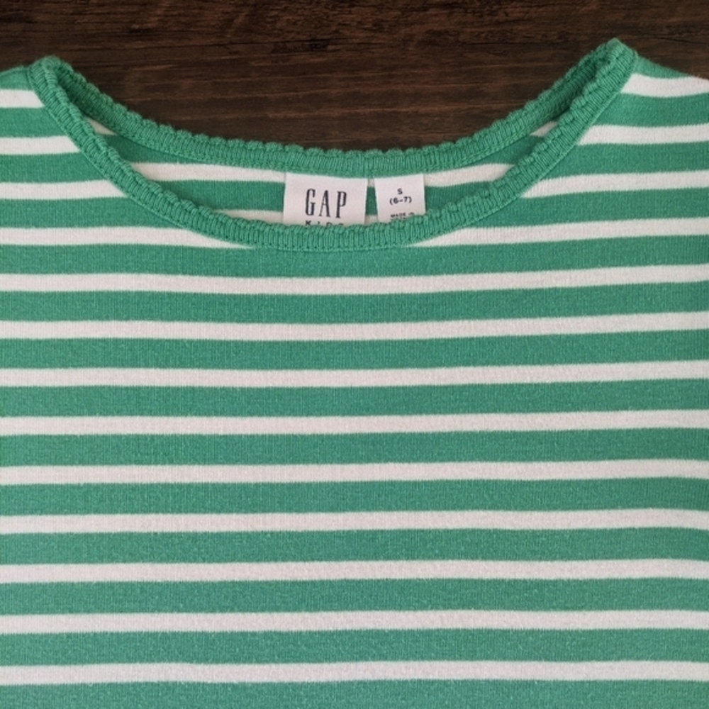 Gap Tee Shirt